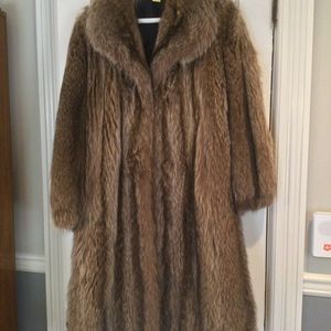VINTAGE raccoon fur coat. Incredible condition